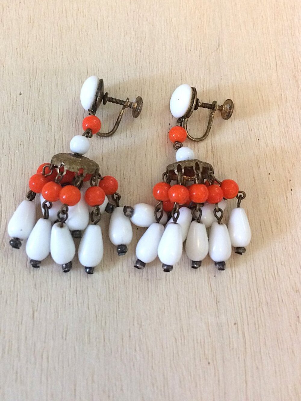 Vintage 1950s White & Orange Beaded Waterfall Chandelier Screw-Back Earrings